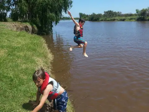 Venta en Estancia El Aduar Club de Chacras 2 has Bosque y llano, con mejoras