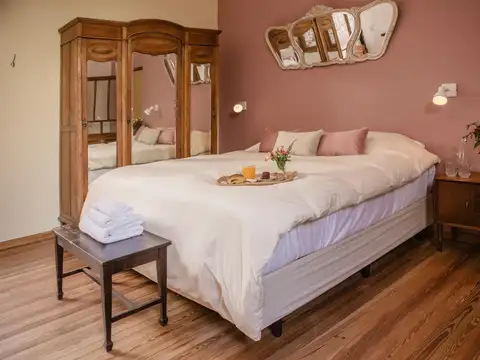 Casa ( Petit Hotel con cafetería ) en Alquiler  en Chacarita