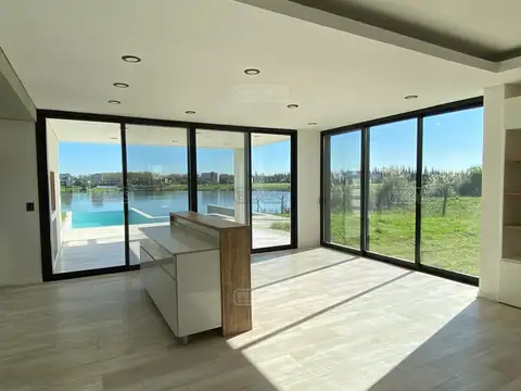 Casa en Alquiler 1 año