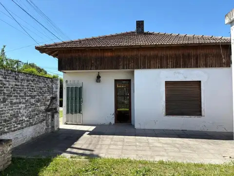 Casa en Excelente Ubicación a Buen Precio