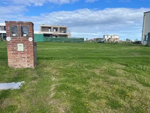 Lote al agua Amarras Puertos del Lago Escobar