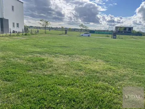 Terreno lote al agua Amarras Puertos del Lago Escobar