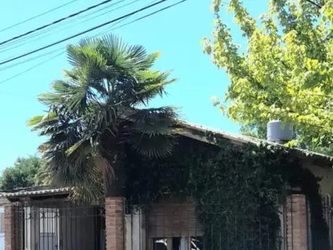 CASA EN VENTA SAN MIGUEL DEL MONTE 3 AMBIENTES