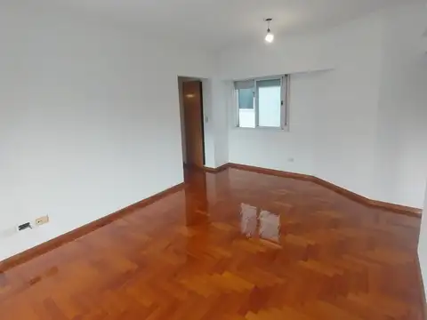 Rojas 1000, Piso 5