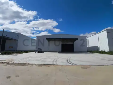 Galpones en Alquiler en La Plata,  parque industrial Polo 520