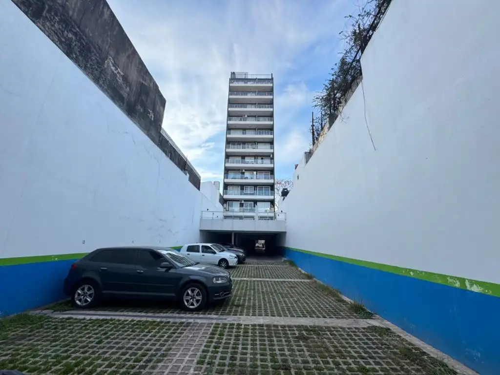 Castro Barros UF16 1100