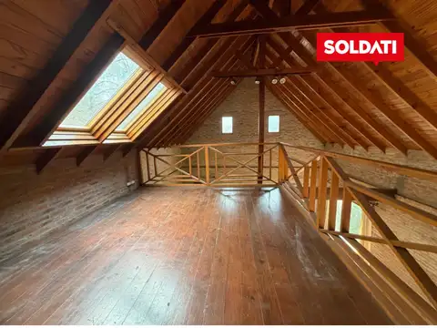 Casa en Venta con 2 cocheras
