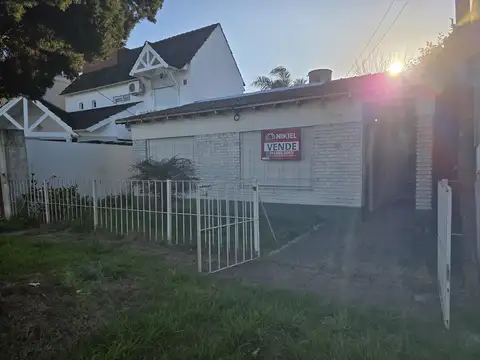Casa en Venta con 1 cochera