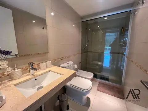 Departamento en Venta con 1 cochera