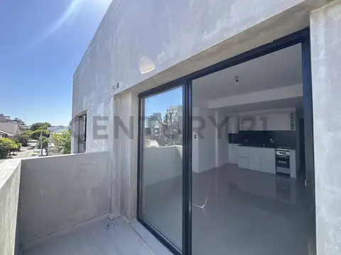Lascano 5200, Piso 2