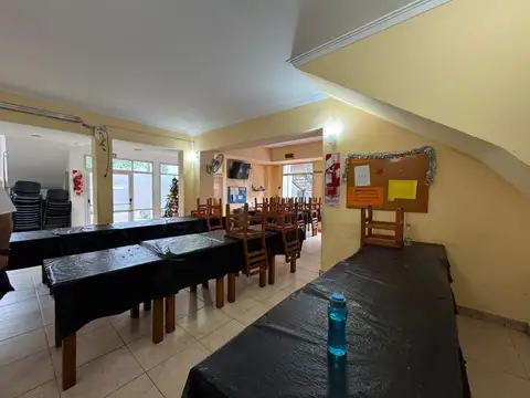 Casa 10 ambientes con 14 baños
