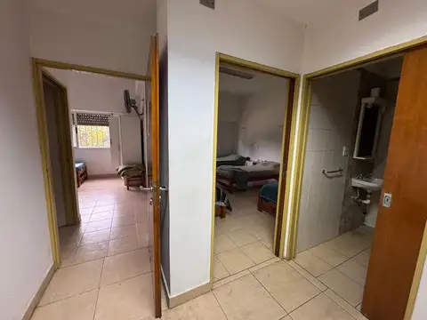 Casa en Venta con 5 cocheras