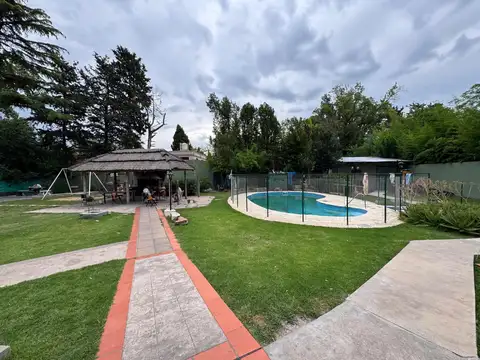 Casa en Venta en Villa Gobernador Udaondo, USD 800.000
