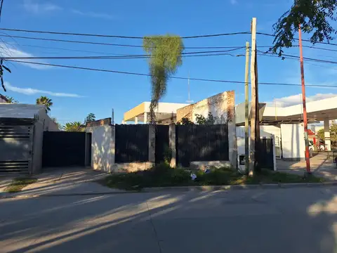 Venta de terreno con cochera sobre Colón y Formosa