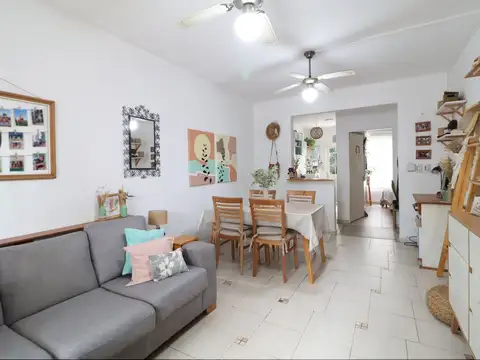 VENTA PH - 2 AMB - MONTE CASTRO - PATIO Y COCHERA