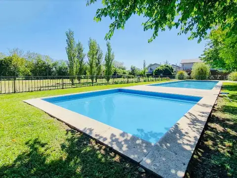 VENTA DUPLEX 3 AMB JARDIN COCHERA DOS CEDROS PILAR