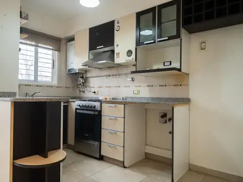 Depto Tipo Casa en Alquiler de 2 dormitorios