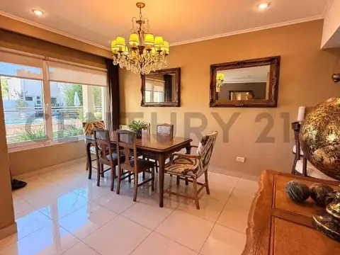 DEPARTAMENTO EN VENTA TANDIL CON COCHERA Y PATIO