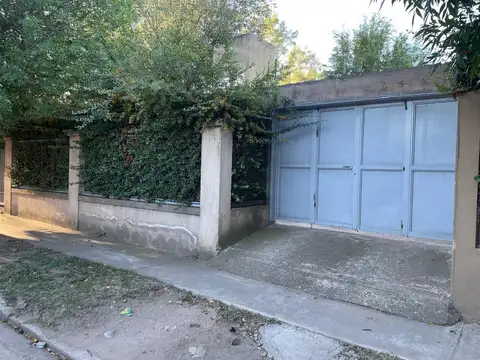 Casa a la venta en barrio Los Eucaliptos - Juana Koslay