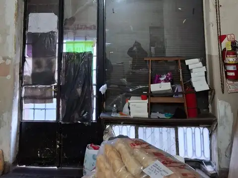 Depto Tipo Casa Monoambiente con 4 baños