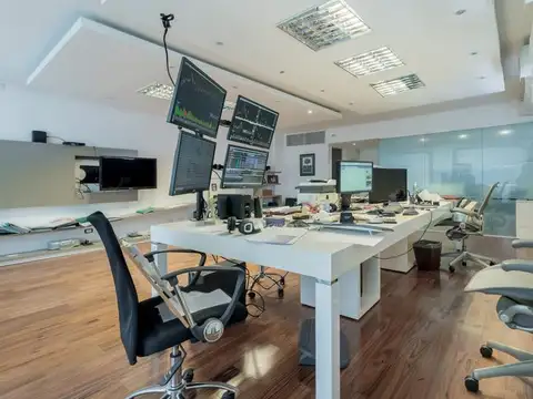 Oficina en Venta con 2 cocheras