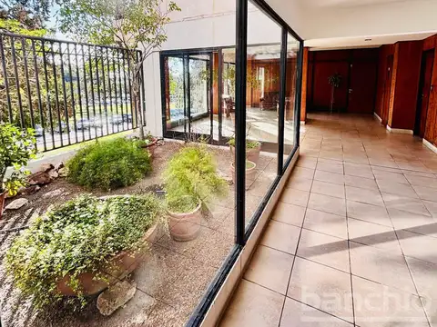 Departamento 5 ambientes con 2 baños