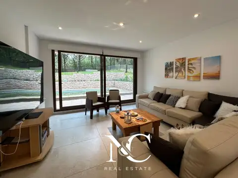 Casa en alquiler en Costa Esmeralda, a 100mts del mar