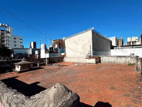 VENTA CASA DE PASILLO A RECICLAR ARROYITO