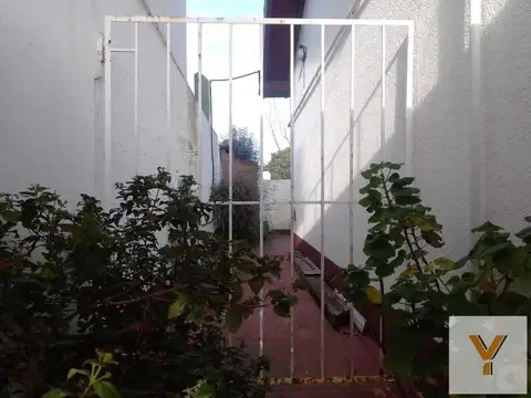 8 e/ Paseo 122 y Paseo 123