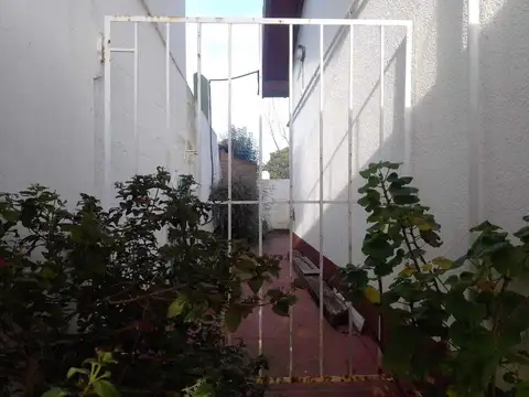 8 e/ Paseo 122 y Paseo 123