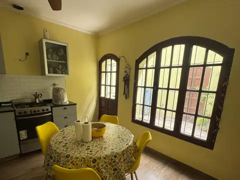 Depto Tipo Casa en Venta 60 años