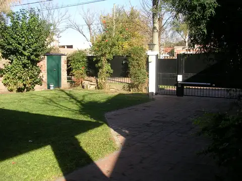 Casa en Venta con 1 cochera