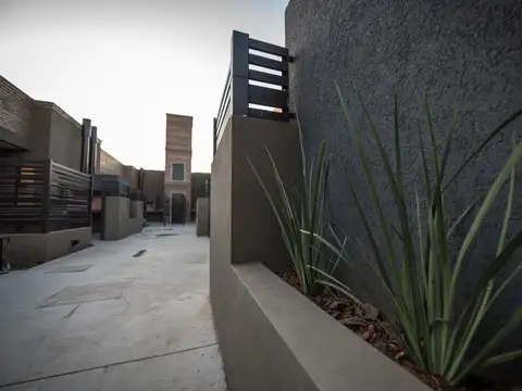 Departamento en Alquiler en Capitan Bermudez, $ 350.000