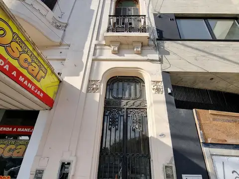 Diaz Velez al 4900
