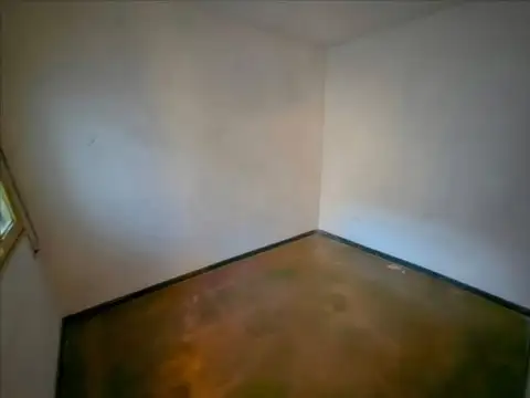 Depto Tipo Casa 5 ambientes con 1 baño