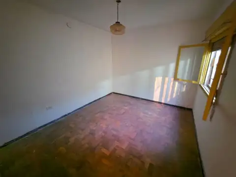 Depto Tipo Casa en Venta 51 años