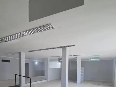 VENDO IMPORTANTE PROPIEDAD COMERCIAL