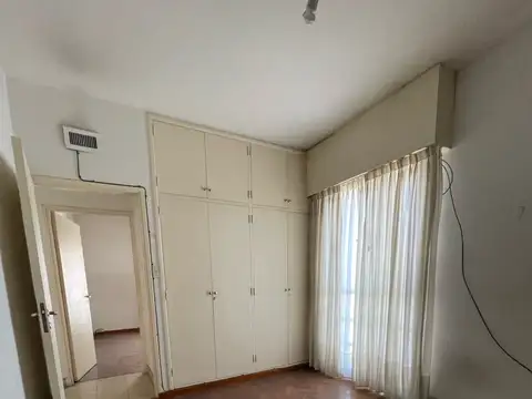 Departamento 6 ambientes con 2 baños