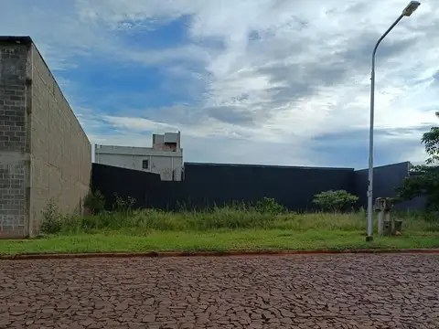 TF833 - VENTA LOTE COMERCIAL - ITAEMBÉ GUAZÚ (SECTOR COMERCIAL) - 280m2