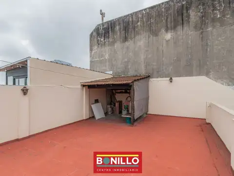 Depto Tipo Casa 4 ambientes con 2 baños