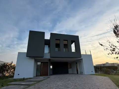 Casa - Venta - Argentina, Ezeiza - los robles 5901