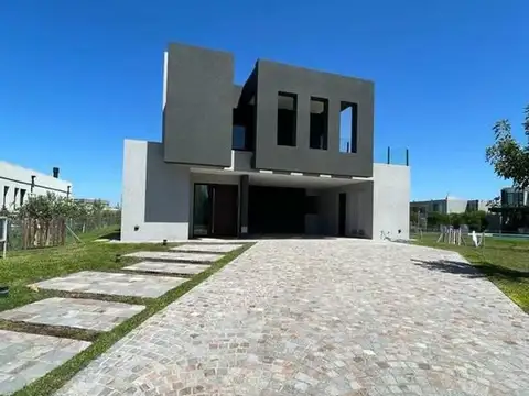 los robles 5900