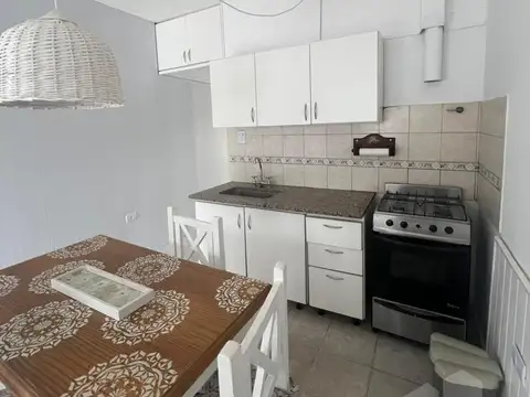 Depto Tipo Casa 2 ambientes con 1 baño