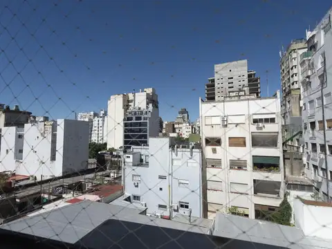 Hipólito Yrigoyen al 2700