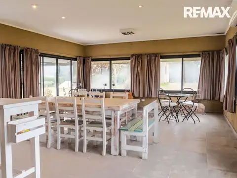 VENTA CASA 8 AMB,2 lot  CHACRAS DE LA CRUZ CAPILLA