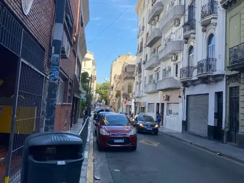 Departamento de 3 amb. Cerca de UADE Y SUBTE