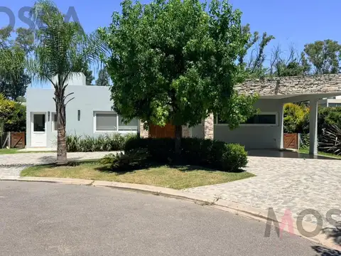 Vendo casa en Casco de Álvarez