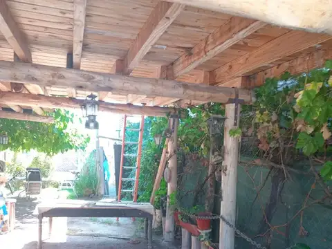 Terreno en venta con cabaña y pileta