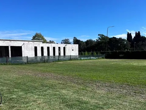 Terreno en Venta en Berazategui, USD 105.000