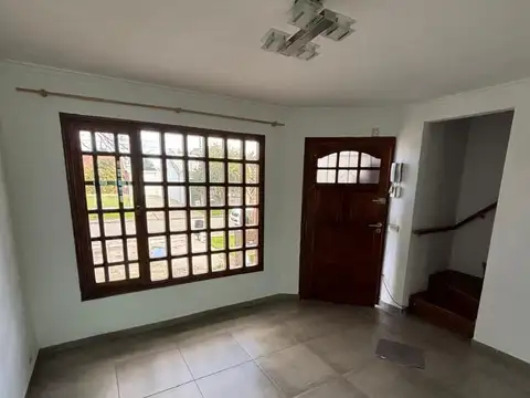 Depto Tipo Casa en Alquiler al Norte